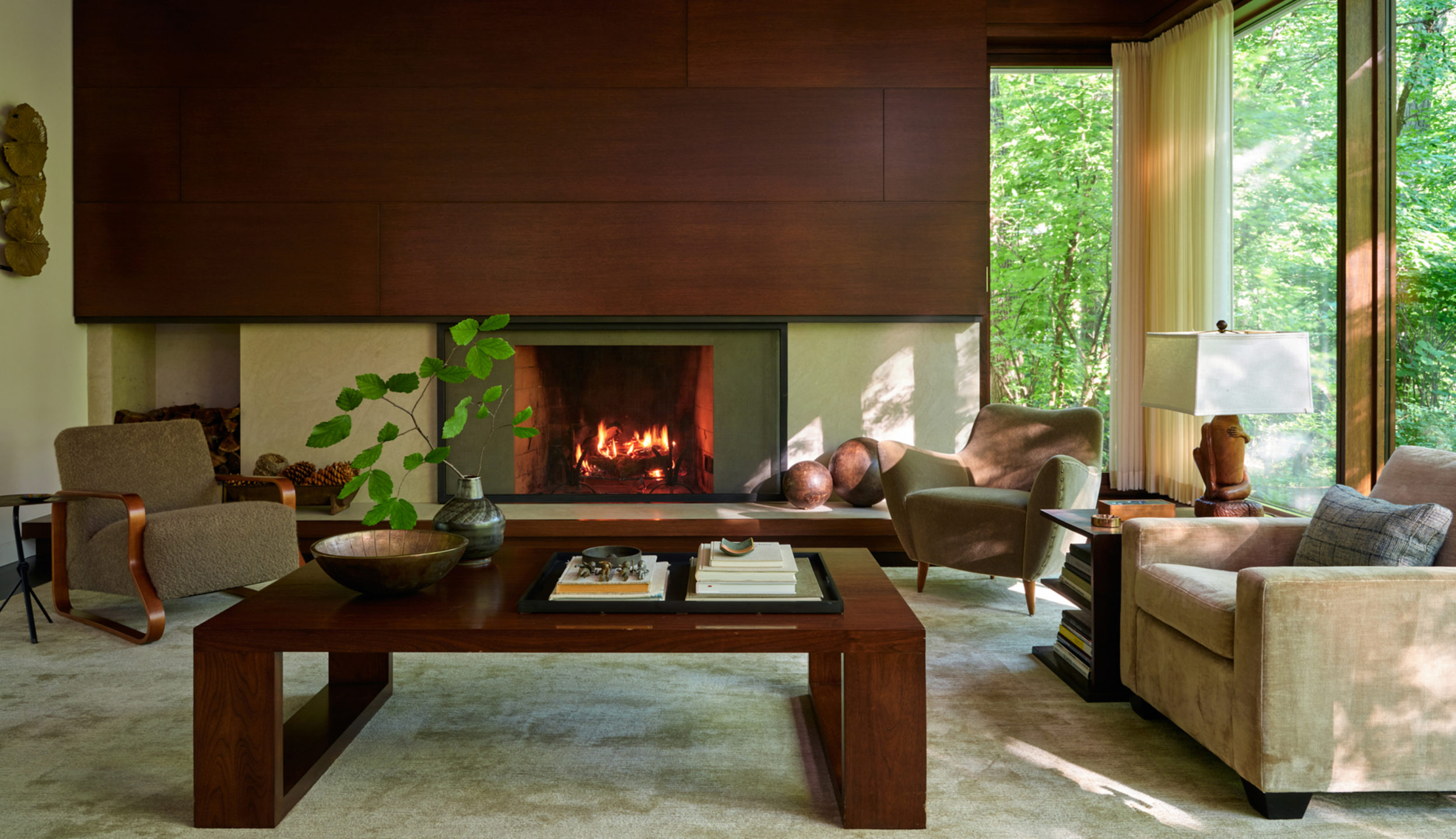 Robbins-Architecture-Into-the-Woods-Living-Room-Fireplace