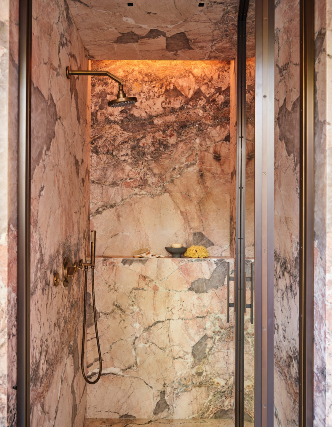 Robbins-Architecture-Lakeside-Midcentury-Shower