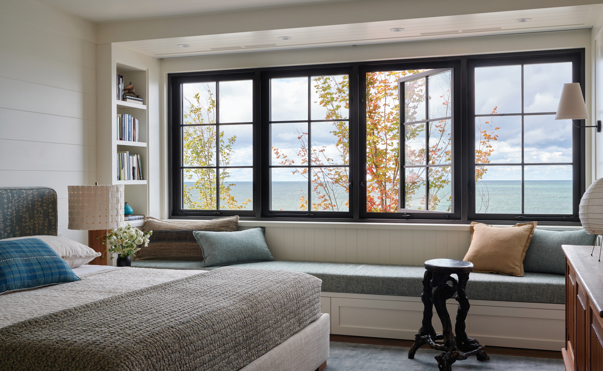 Robbins-Architecture-Making-Waves-Bedroom