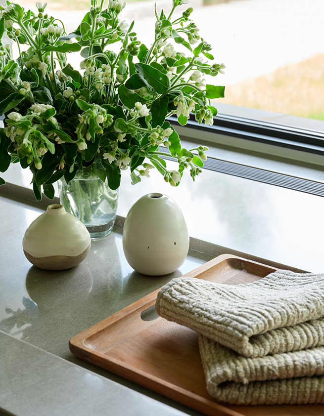 Robbins-Architecture-Mountain-Modern-Bathroom-Detail-