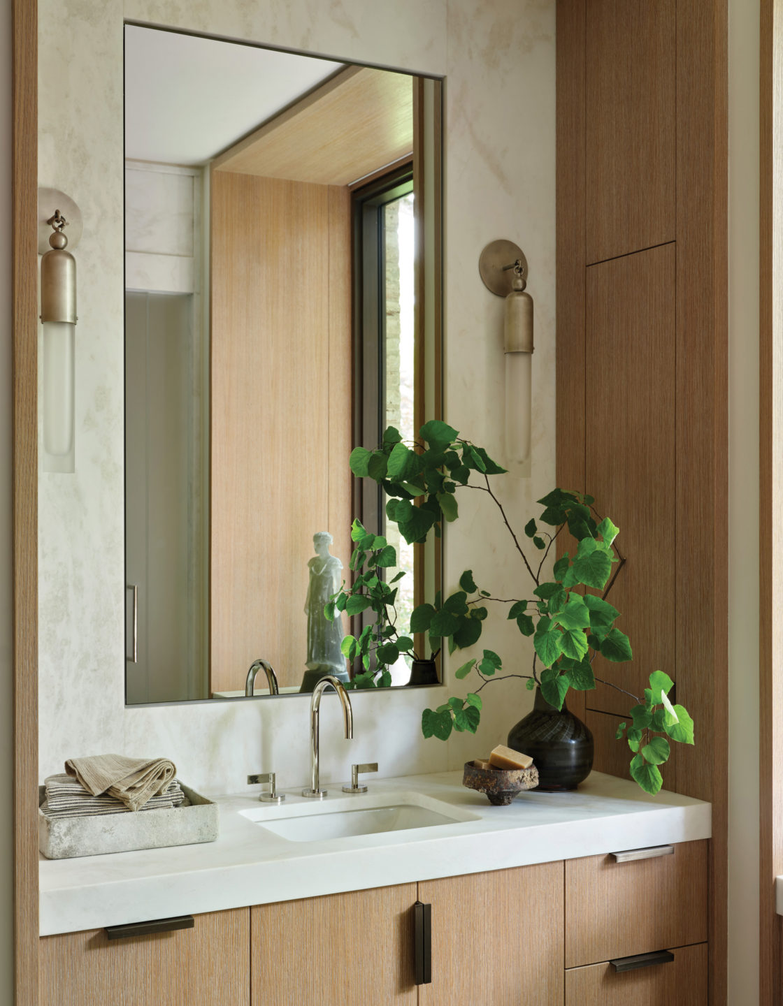 Robbins-Architecture-Gallery-Residence-Bathroom-Vanity