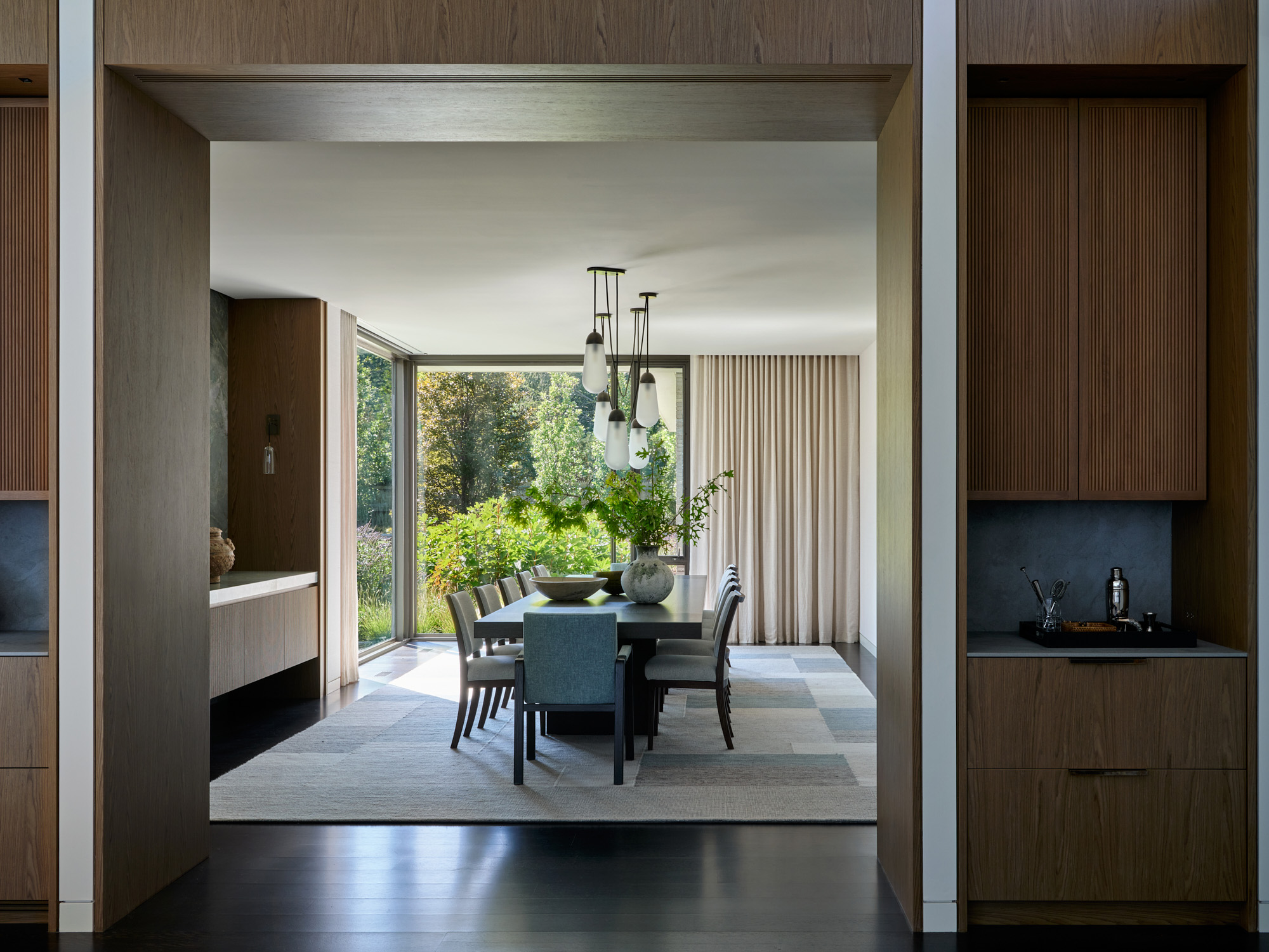 Robbins-Architecture-Project-Shoreline-Reflections-Dining-Room