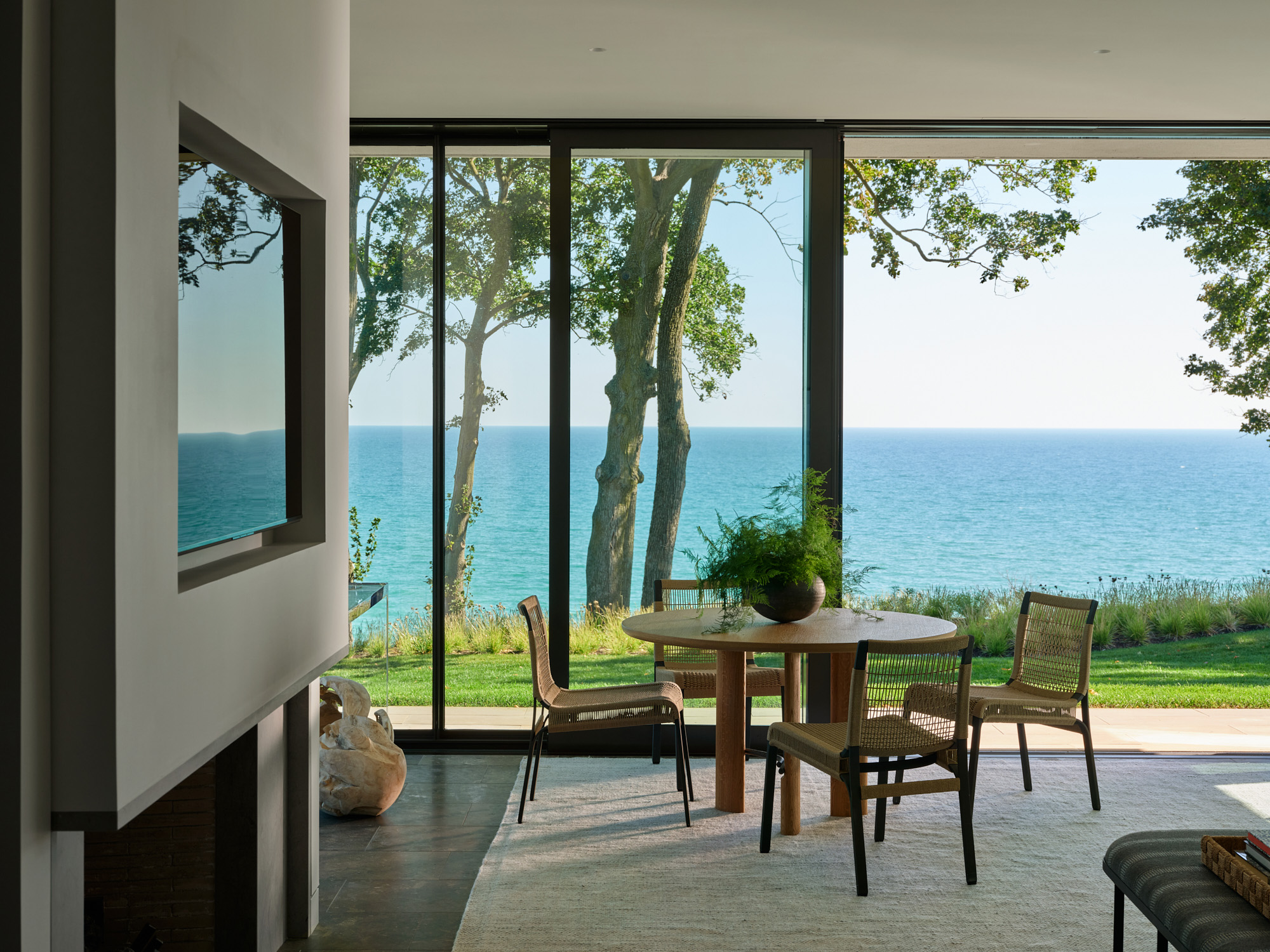 Robbins-Architecture-Project-Shoreline-Reflections-Living-Room-Table-Lake-View